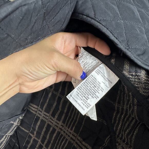 Chico’s Women’s Light Quilted Jacket Black Pockets Button Up Size 3 US 16/18 - Picture 4 of 5